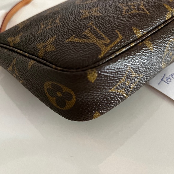 Louis Vuitton Pochette Accessories 1997 - Picture 3 of 16